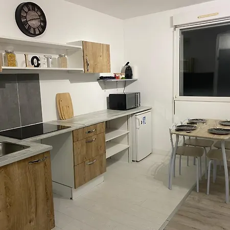 Quai 86 - Studio, Clim Mobile, Parking, Proche Gare & Centre Poitiers
