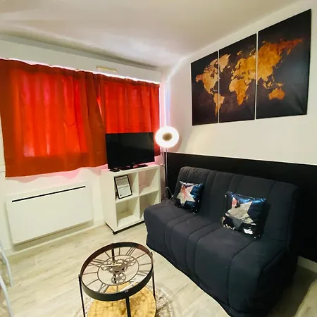 Daire Quai 86 - Studio, Clim Mobile, Parking, Proche Gare & Centre